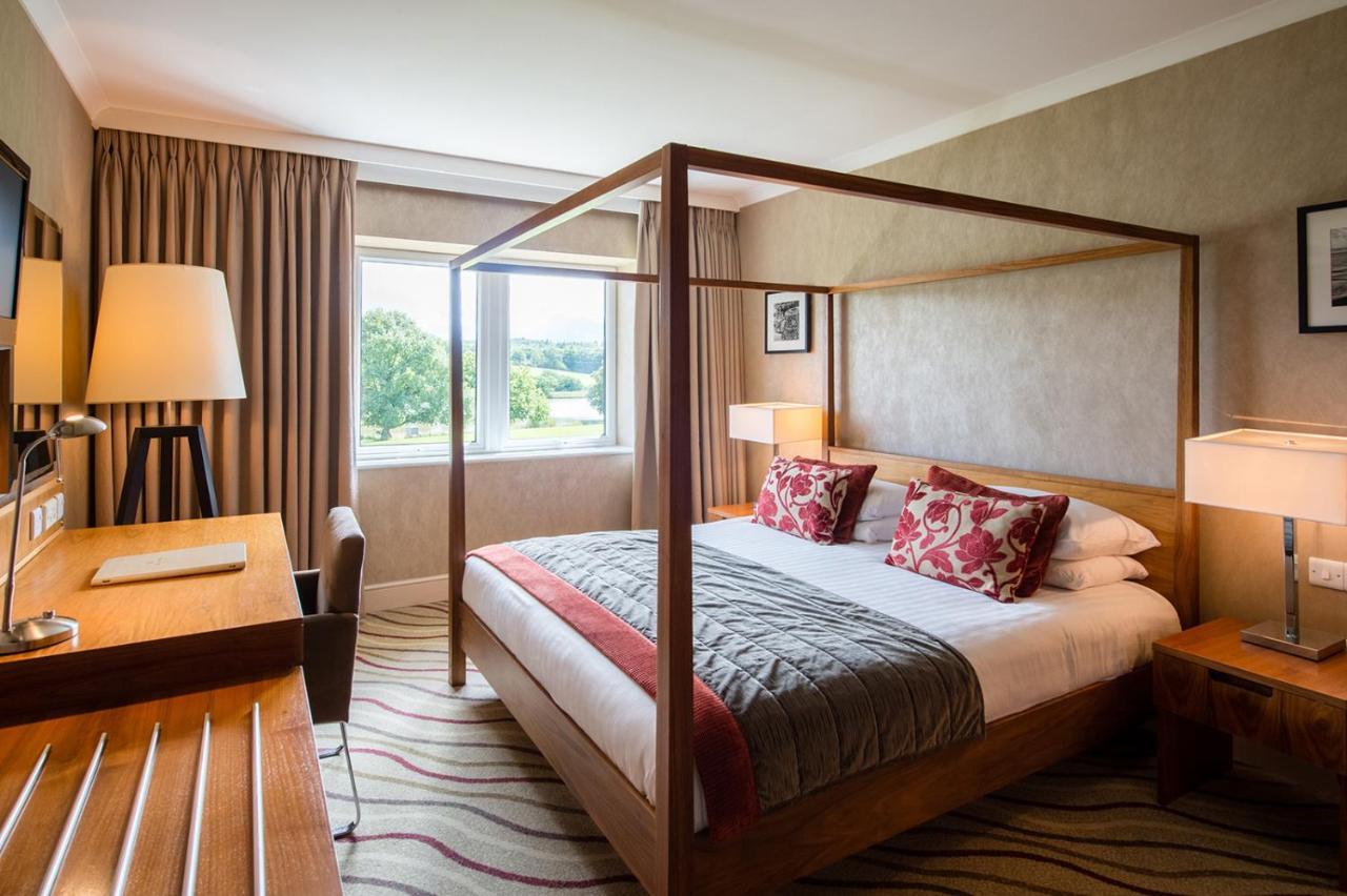Lakeside Park Hotel&Spa Fishbourne  Buitenkant foto