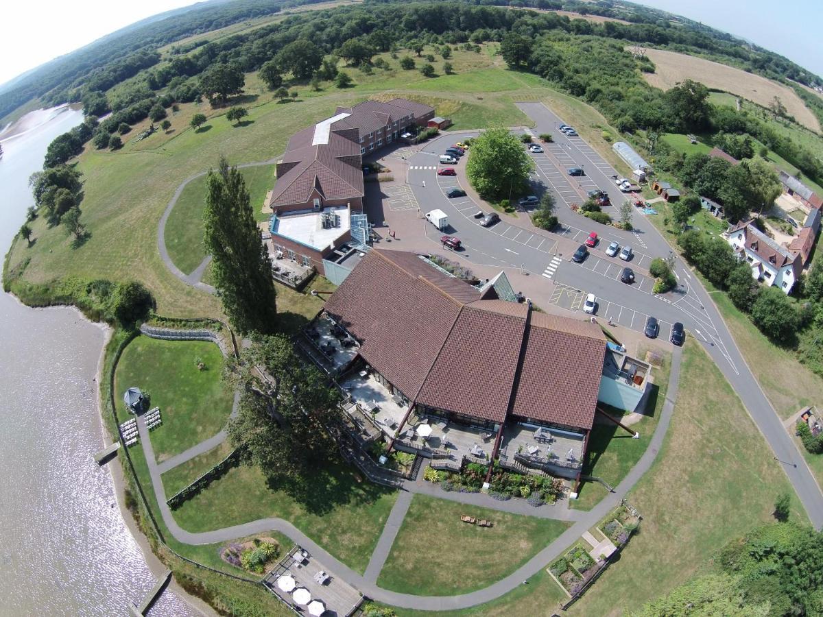 Lakeside Park Hotel&Spa Fishbourne  Buitenkant foto