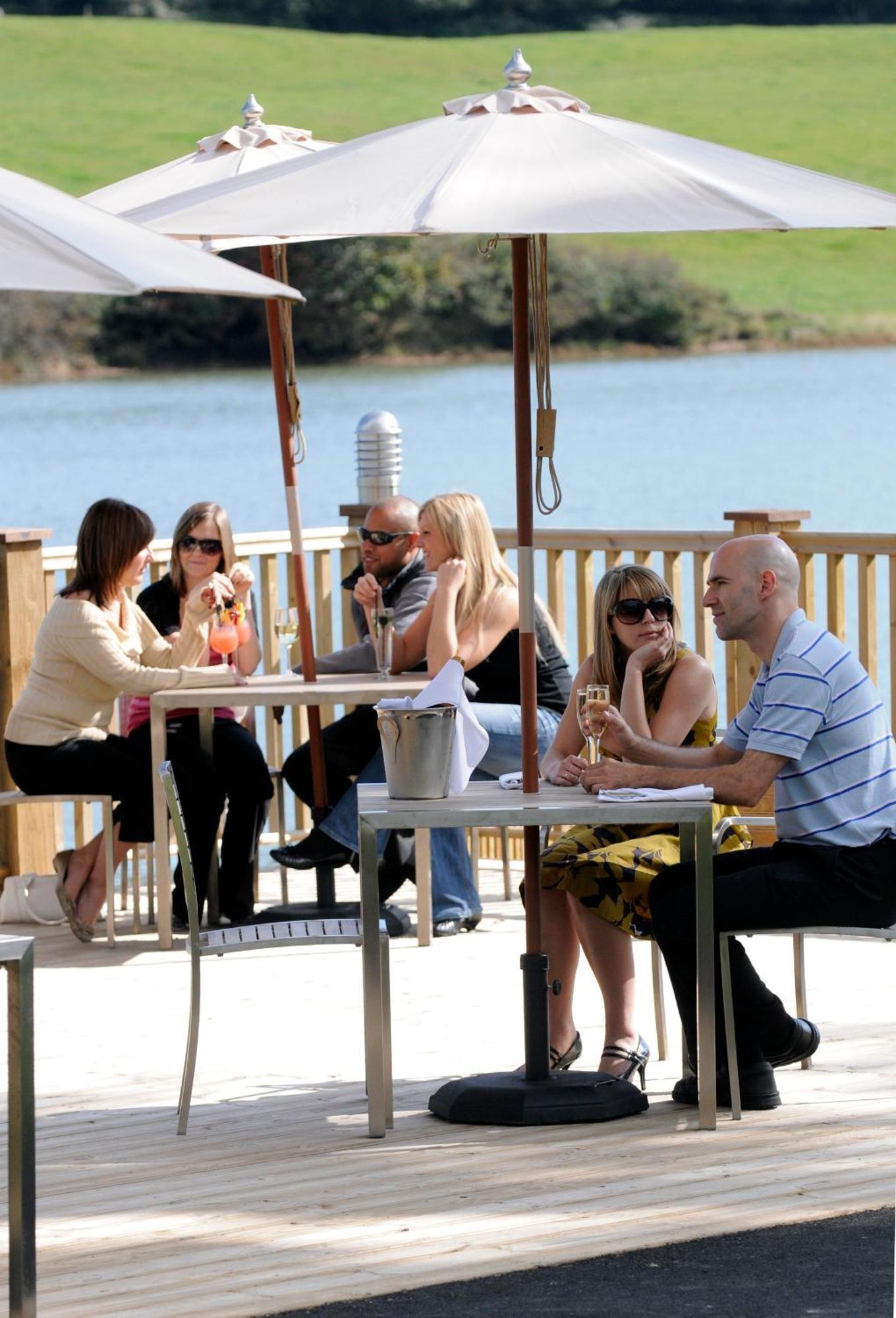 Lakeside Park Hotel&Spa Fishbourne  Buitenkant foto